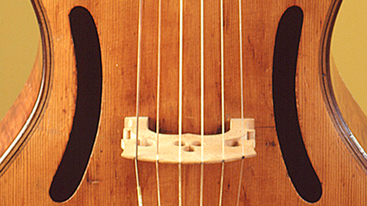 Arpeggione Arpeggione - Streich- oder Bogengitarre