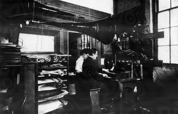 Telharmonium in der Werkstatt Thaddeus Cahills