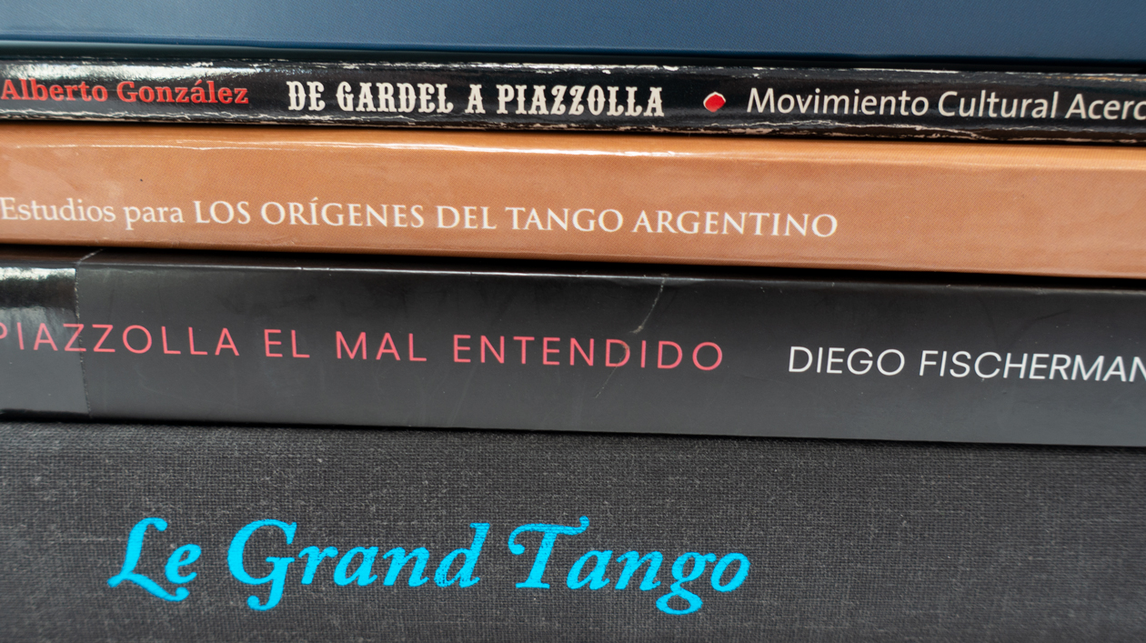 Tangobücher aus der Bibliothek des IAI
