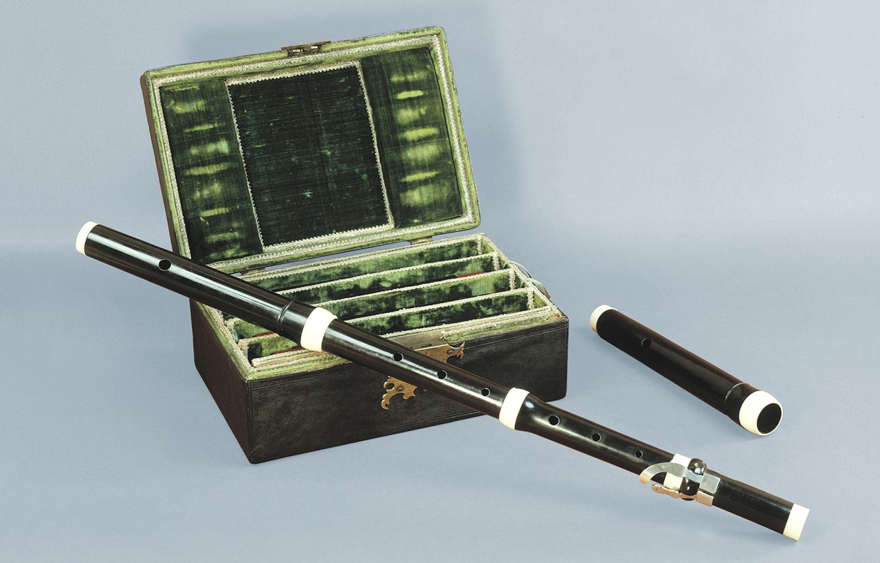 Transverse flute with case from Johann Joachim Quantz