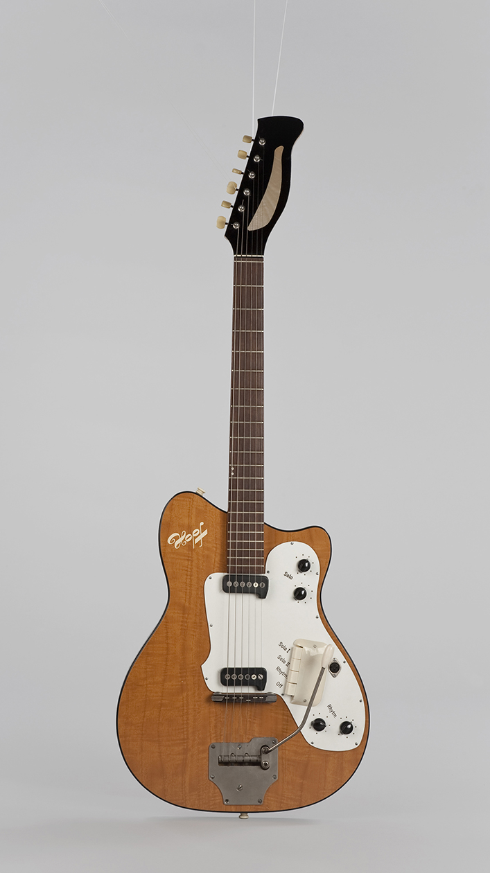 Elektrische Gitarre, Modell: „Trickgitarre“, ca. 1960, Hersteller: Hopf, Foto: Simon Schnepp, Kat.-Nr. 5649