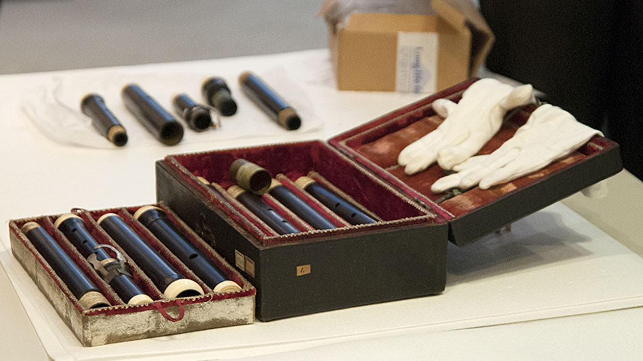 Traverse flute in the box. Photo: Anne-Katrin Breitenborn Traverse flute in the box