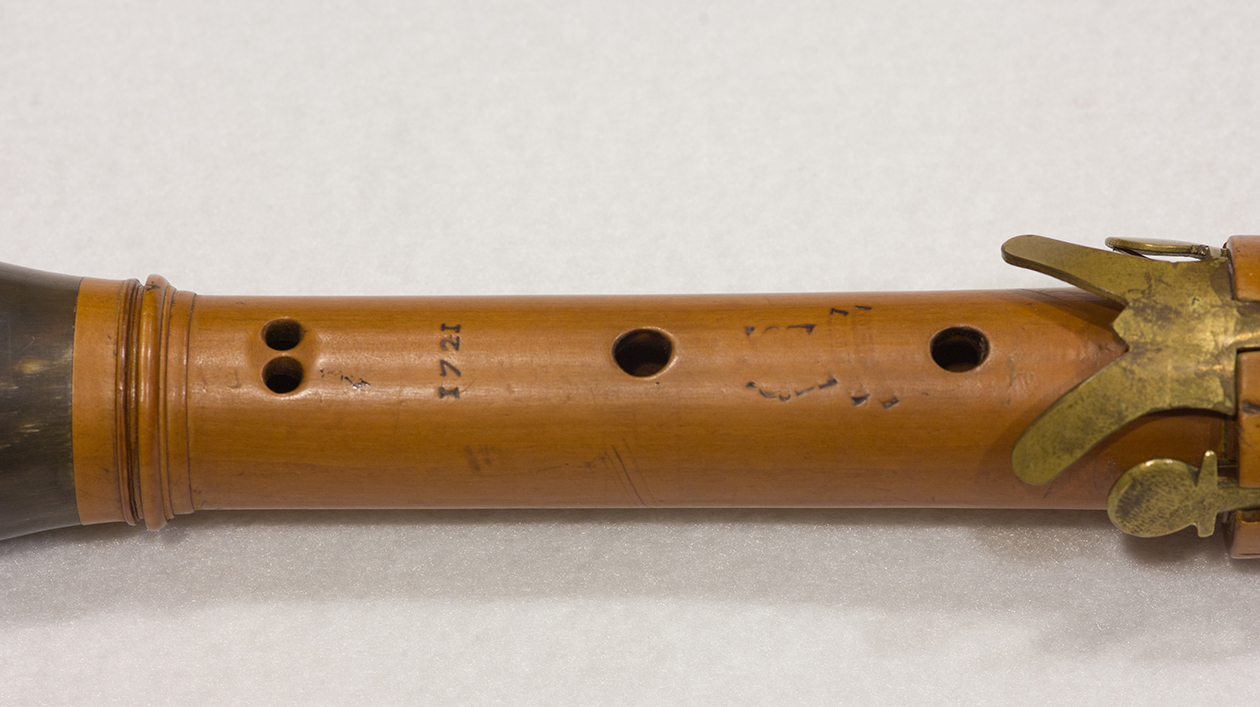 Oboe, G. M. Anciuti. Foto: U. Ehret Foto vom Detail einer Oboe von G. M. Anciuti, Mailand, 1721